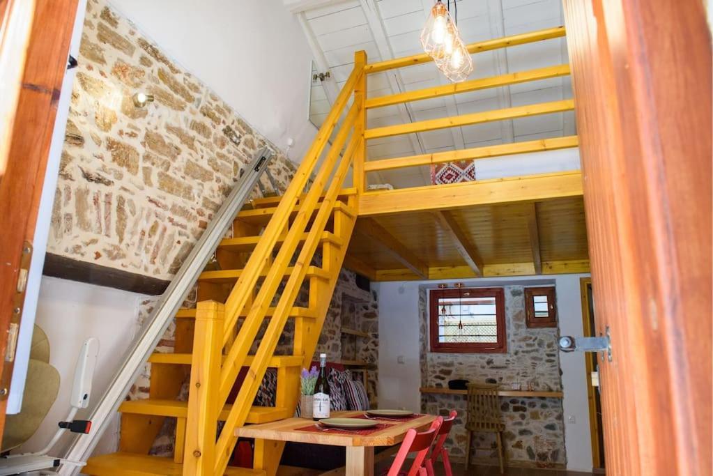 דירות Lavrio Stone House 5 Min From The Centre/Port מראה חיצוני תמונה